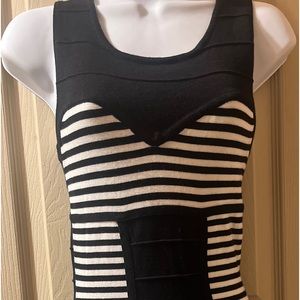 2B bebe medium body, con, black, and white contrast